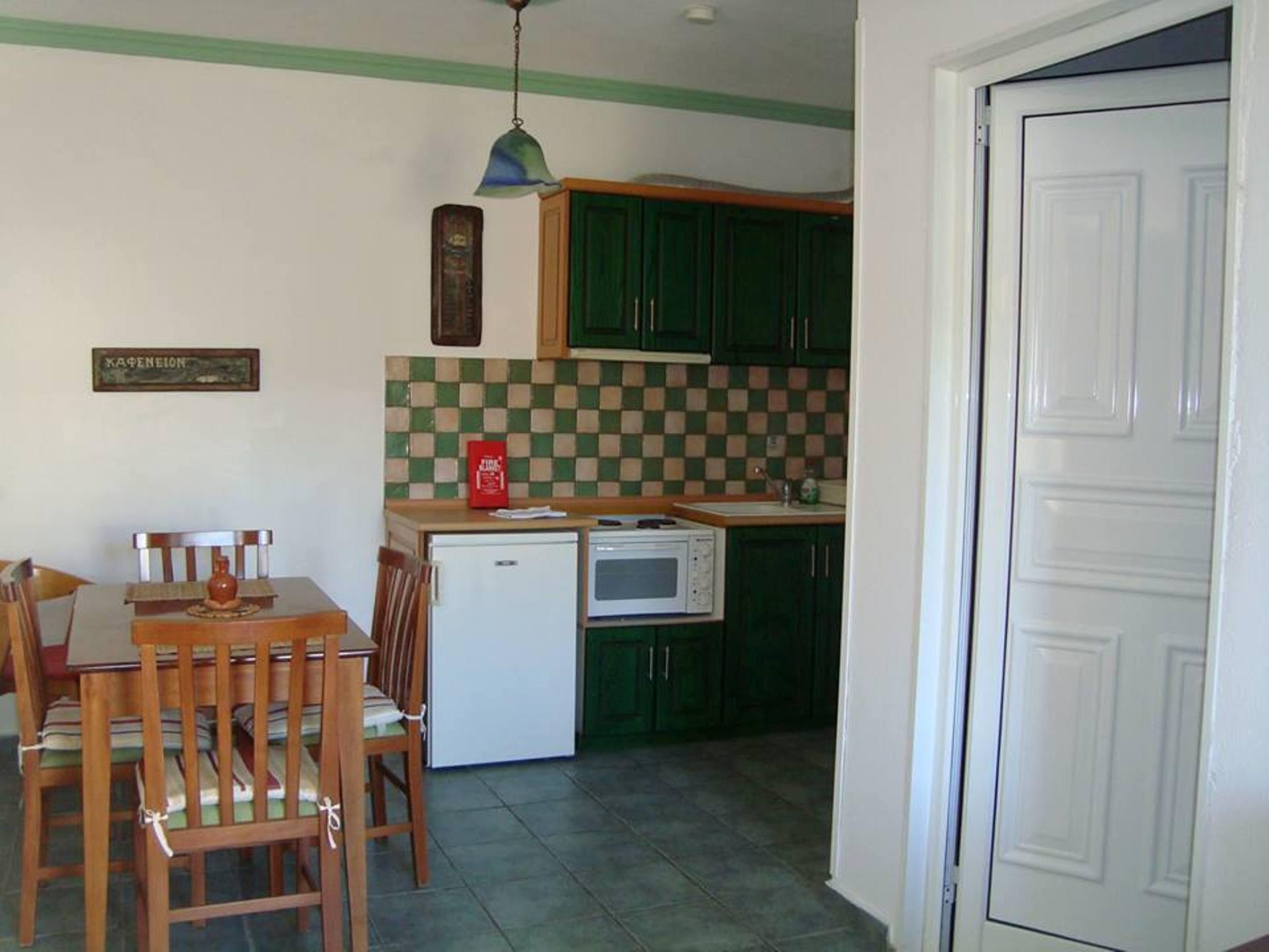 Green Hill Studios & Apartments كوكاري المظهر الخارجي الصورة
