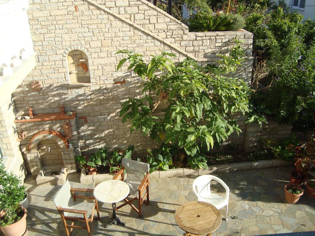 Green Hill Studios & Apartments كوكاري المظهر الخارجي الصورة